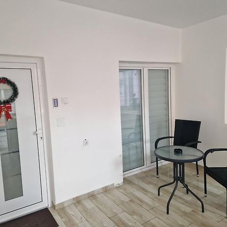 Zed Apartmani Leskovac Лесковац Екстер'єр фото