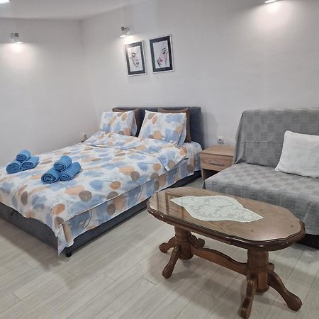 Zed Apartmani Leskovac Лесковац Екстер'єр фото