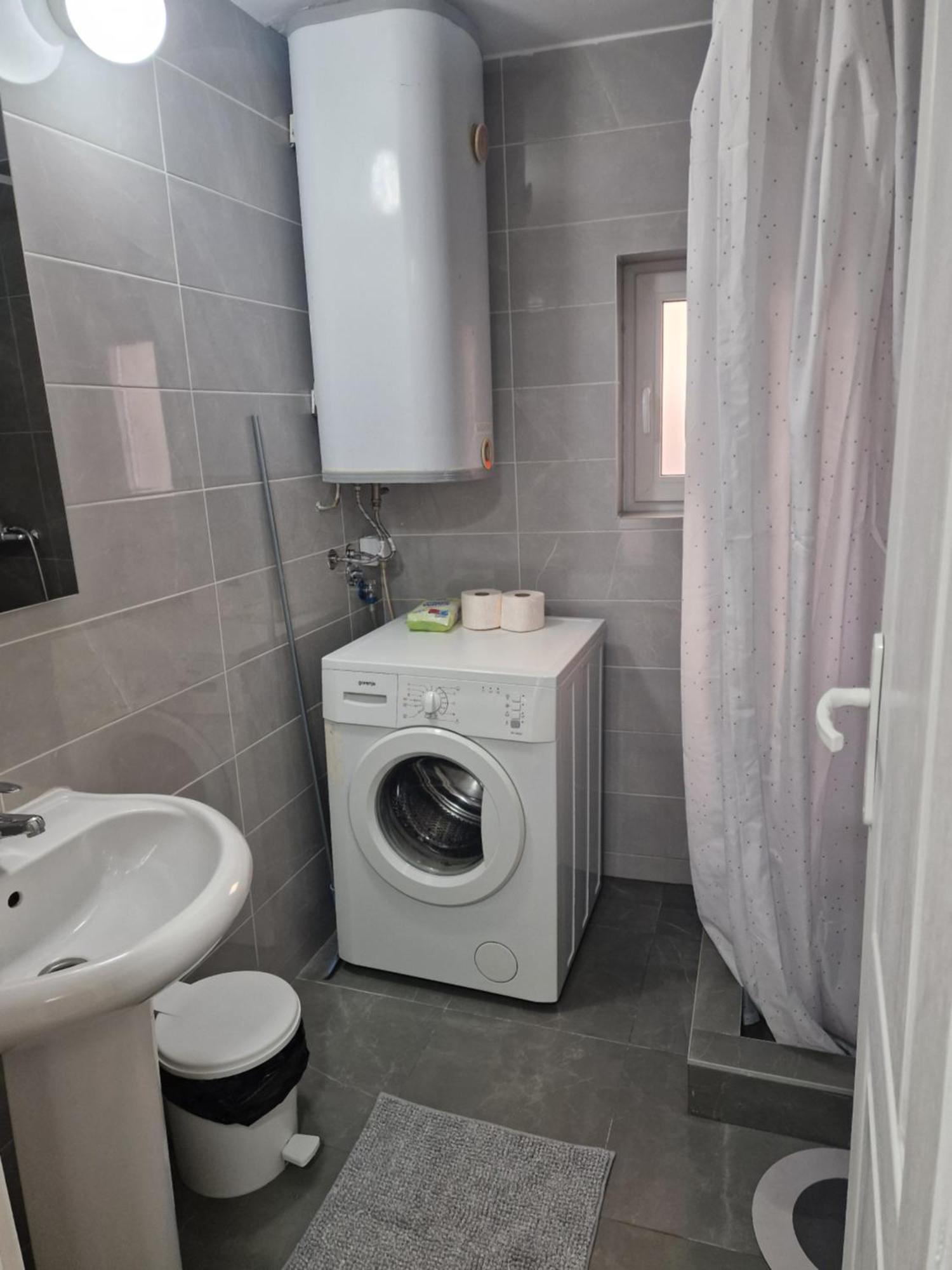 Zed Apartmani Leskovac Лесковац Екстер'єр фото